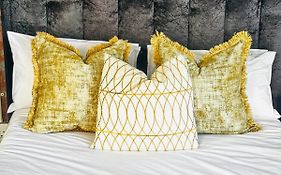 Cozy Luxury Apt In Craftmanship Maboneng